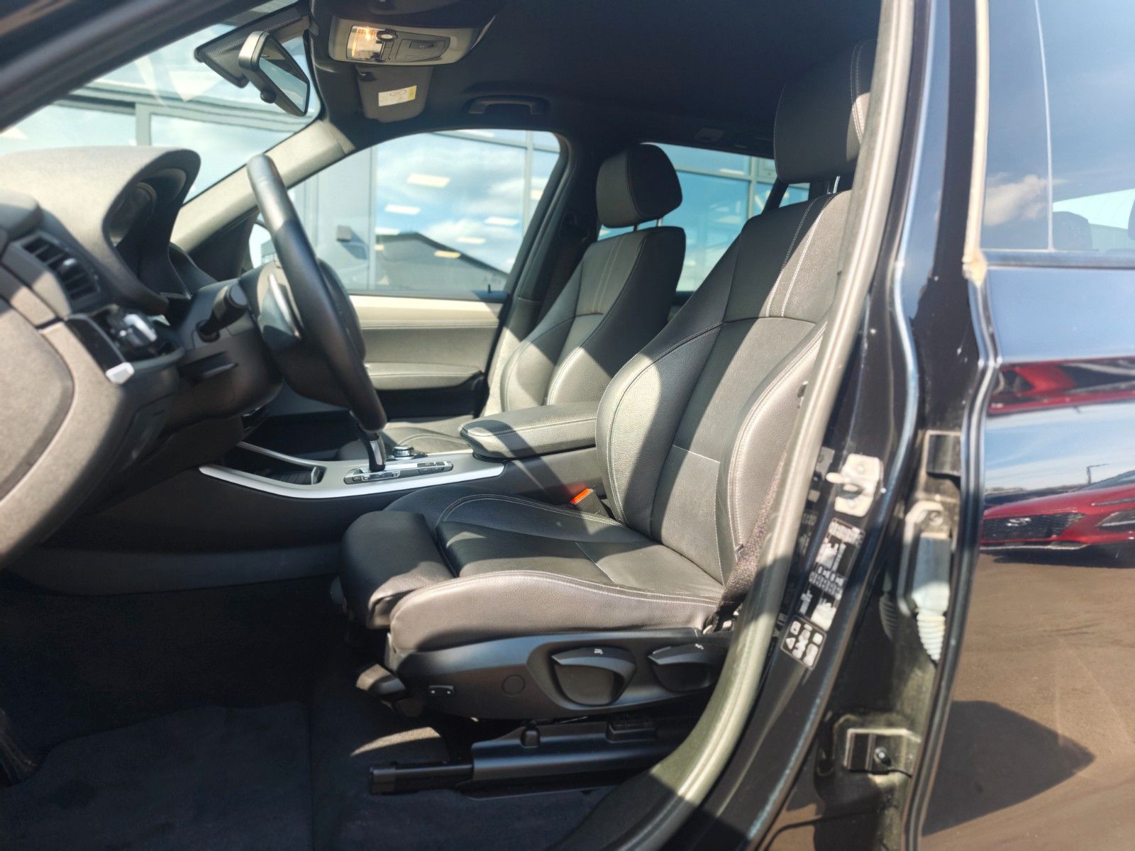Fahrzeugabbildung BMW X3 XDRIVE 20i M SPORT *1.HAND*LEDER*NAVI*SHZ*