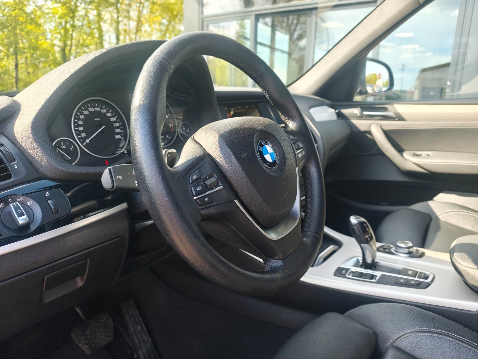 Fahrzeugabbildung BMW X3 XDRIVE 20i M SPORT *1.HAND*LEDER*NAVI*SHZ*