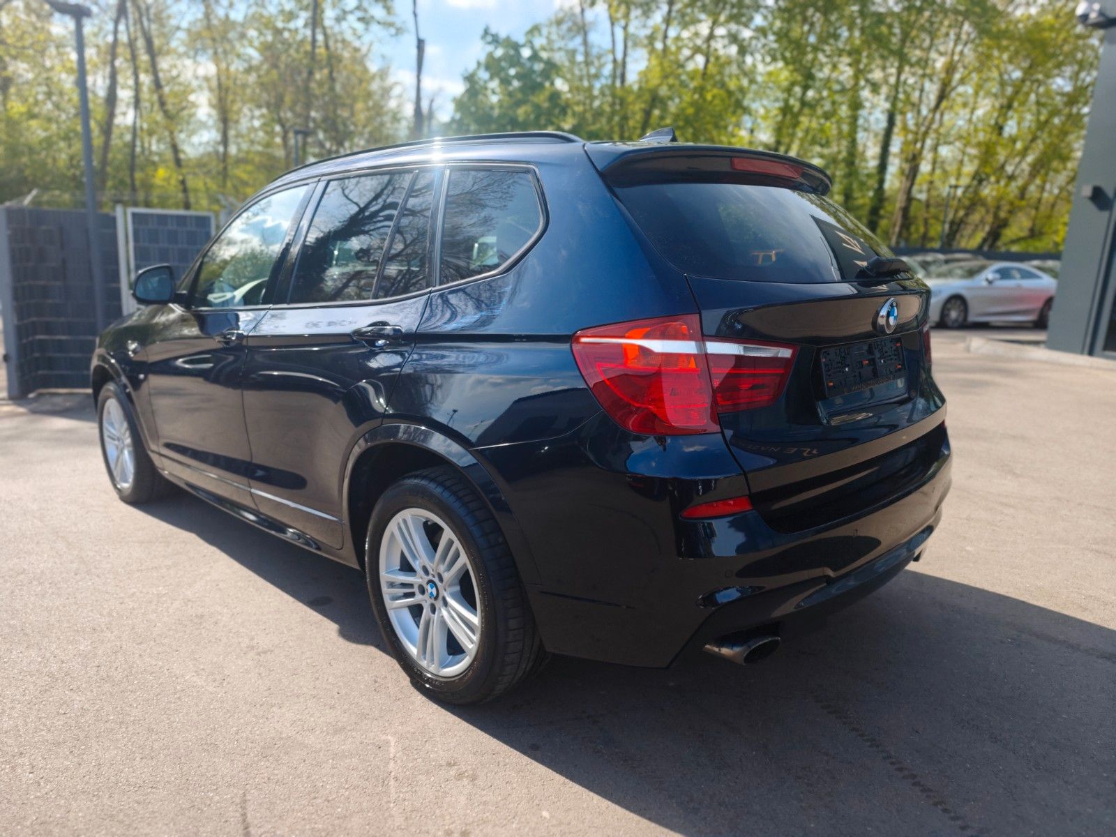 Fahrzeugabbildung BMW X3 XDRIVE 20i M SPORT *1.HAND*LEDER*NAVI*SHZ*