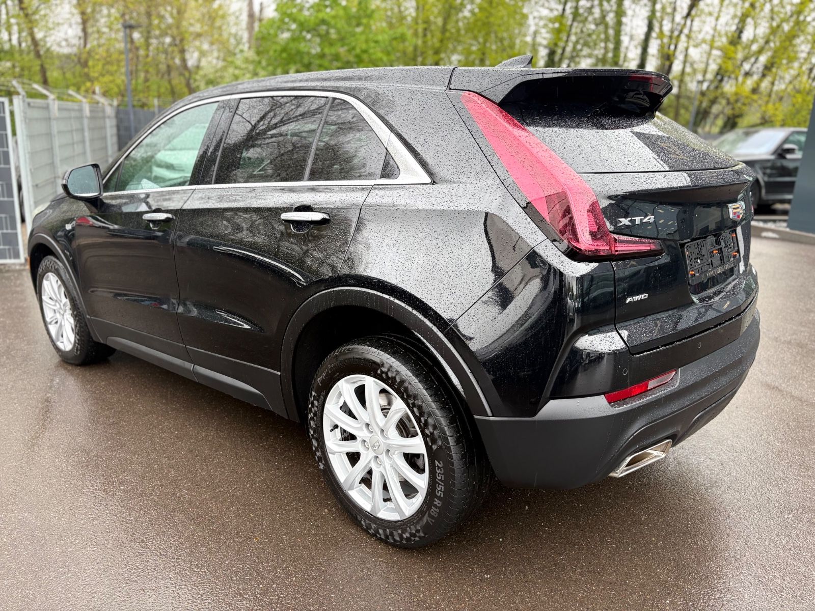 Fahrzeugabbildung Cadillac XT4 LUXURY AWD *1. HAND*AUT*GARANTIE*BOSE*LED*