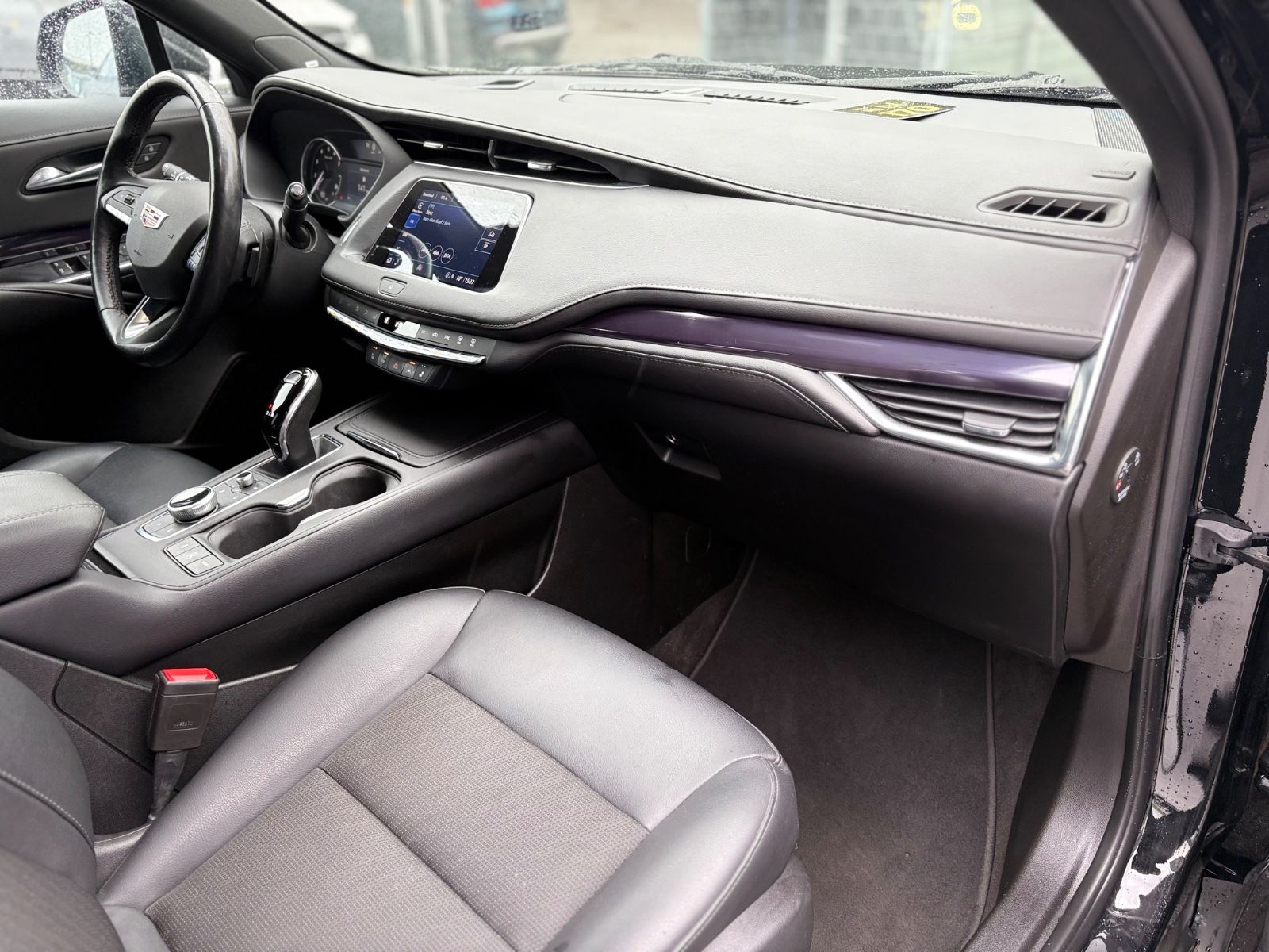Fahrzeugabbildung Cadillac XT4 LUXURY AWD *1. HAND*AUT*GARANTIE*BOSE*LED*