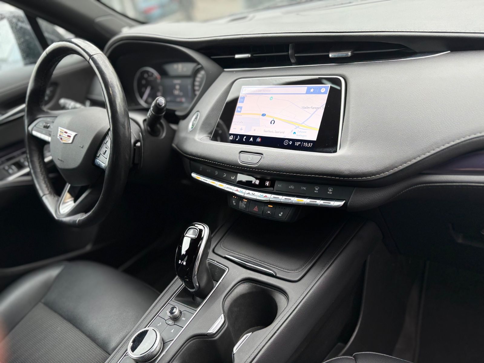 Fahrzeugabbildung Cadillac XT4 LUXURY AWD *1. HAND*AUT*GARANTIE*BOSE*LED*