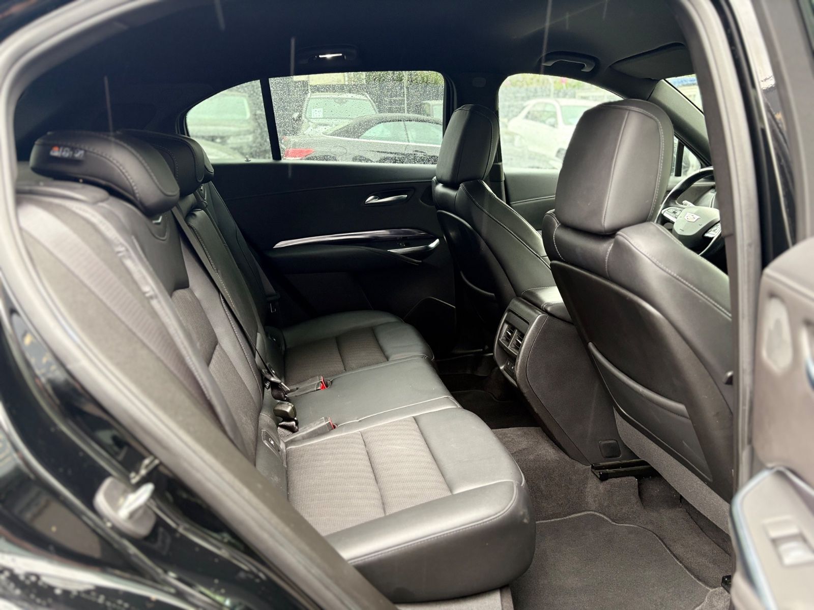 Fahrzeugabbildung Cadillac XT4 LUXURY AWD *1. HAND*AUT*GARANTIE*BOSE*LED*