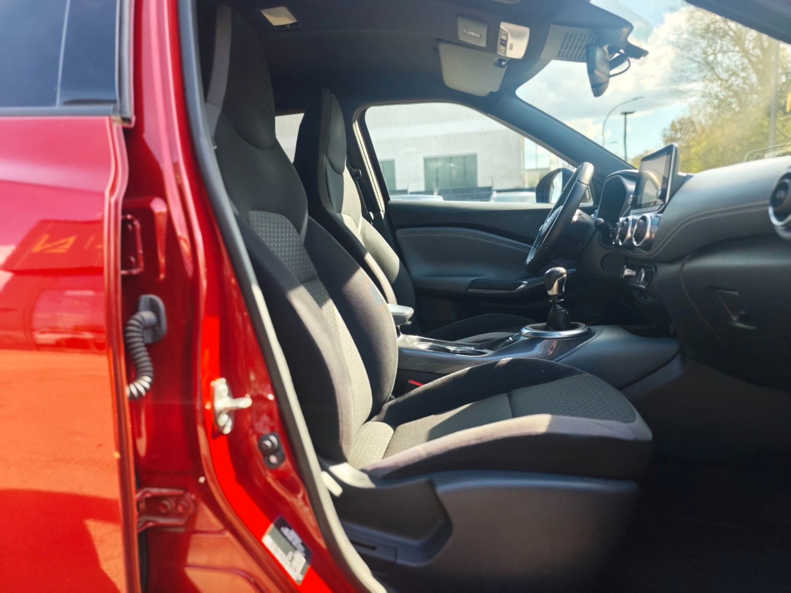 Fahrzeugabbildung Nissan JUKE N-DESIGN *VOLL-LED*360°*ALCANTARA*NAVI*