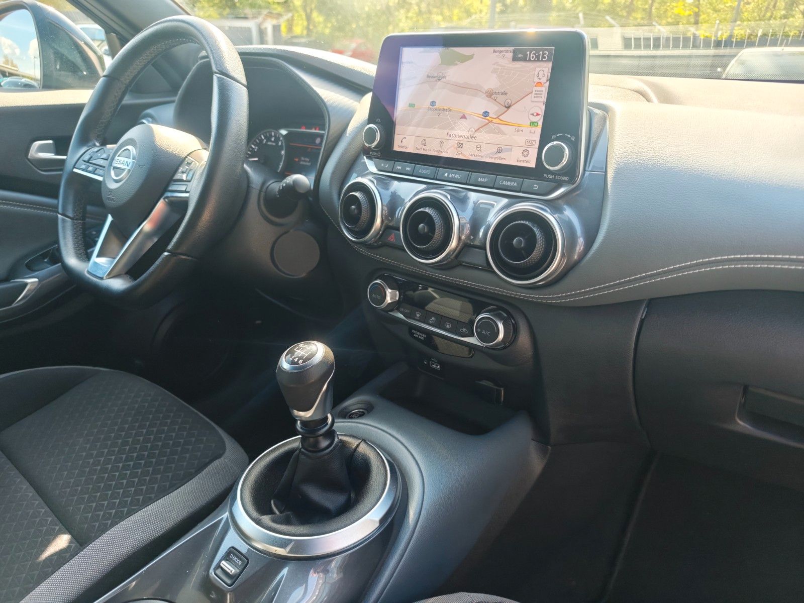 Fahrzeugabbildung Nissan JUKE N-DESIGN *VOLL-LED*360°*ALCANTARA*NAVI*