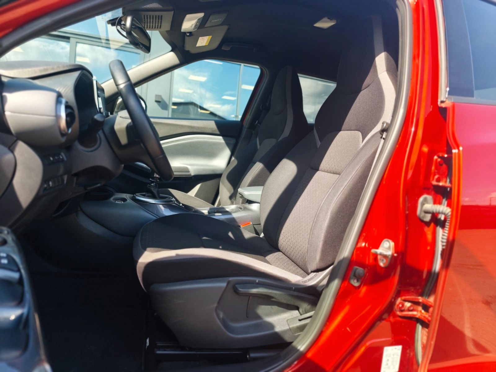 Fahrzeugabbildung Nissan JUKE N-DESIGN *VOLL-LED*360°*ALCANTARA*NAVI*