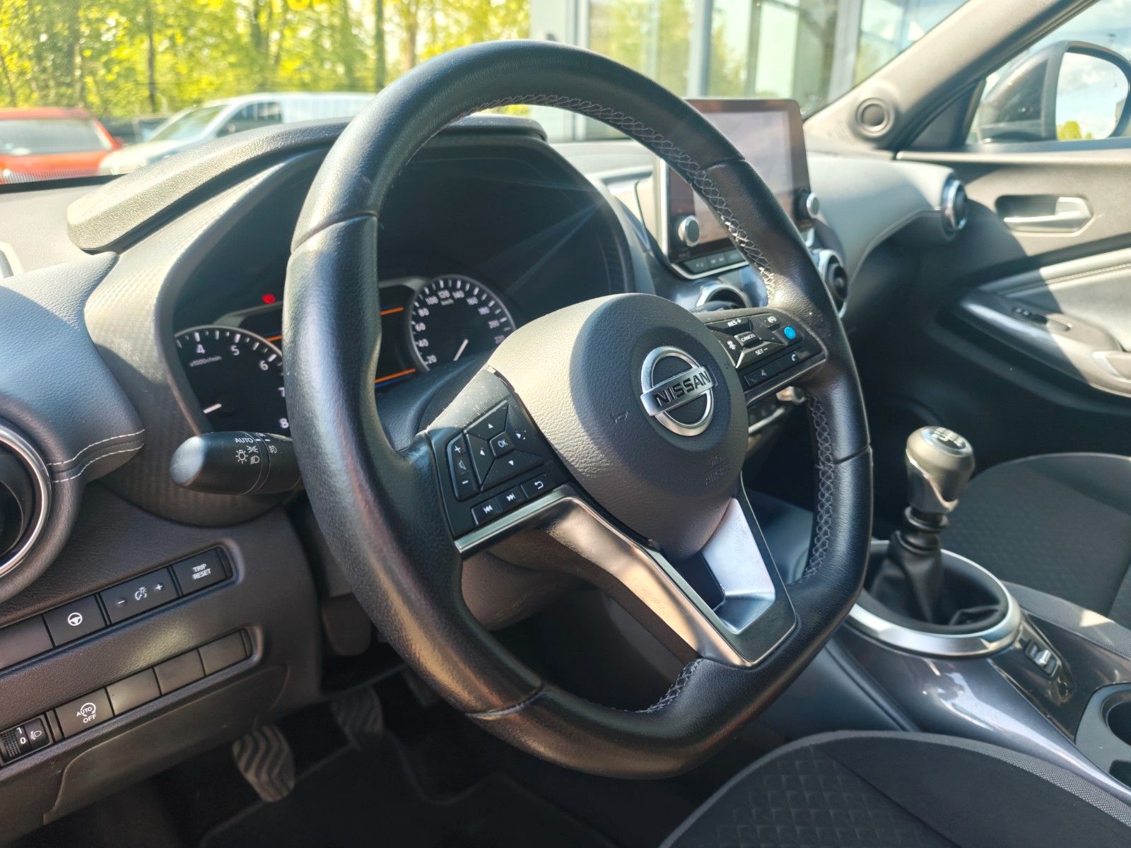 Fahrzeugabbildung Nissan JUKE N-DESIGN *VOLL-LED*360°*ALCANTARA*NAVI*