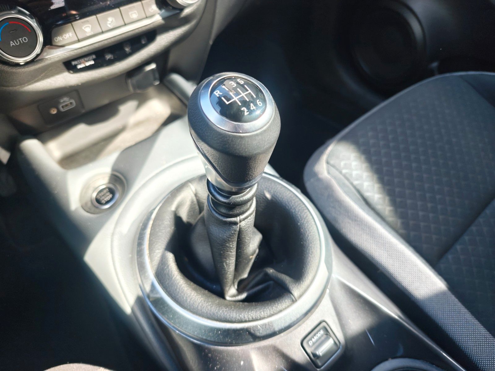 Fahrzeugabbildung Nissan JUKE N-DESIGN *VOLL-LED*360°*ALCANTARA*NAVI*