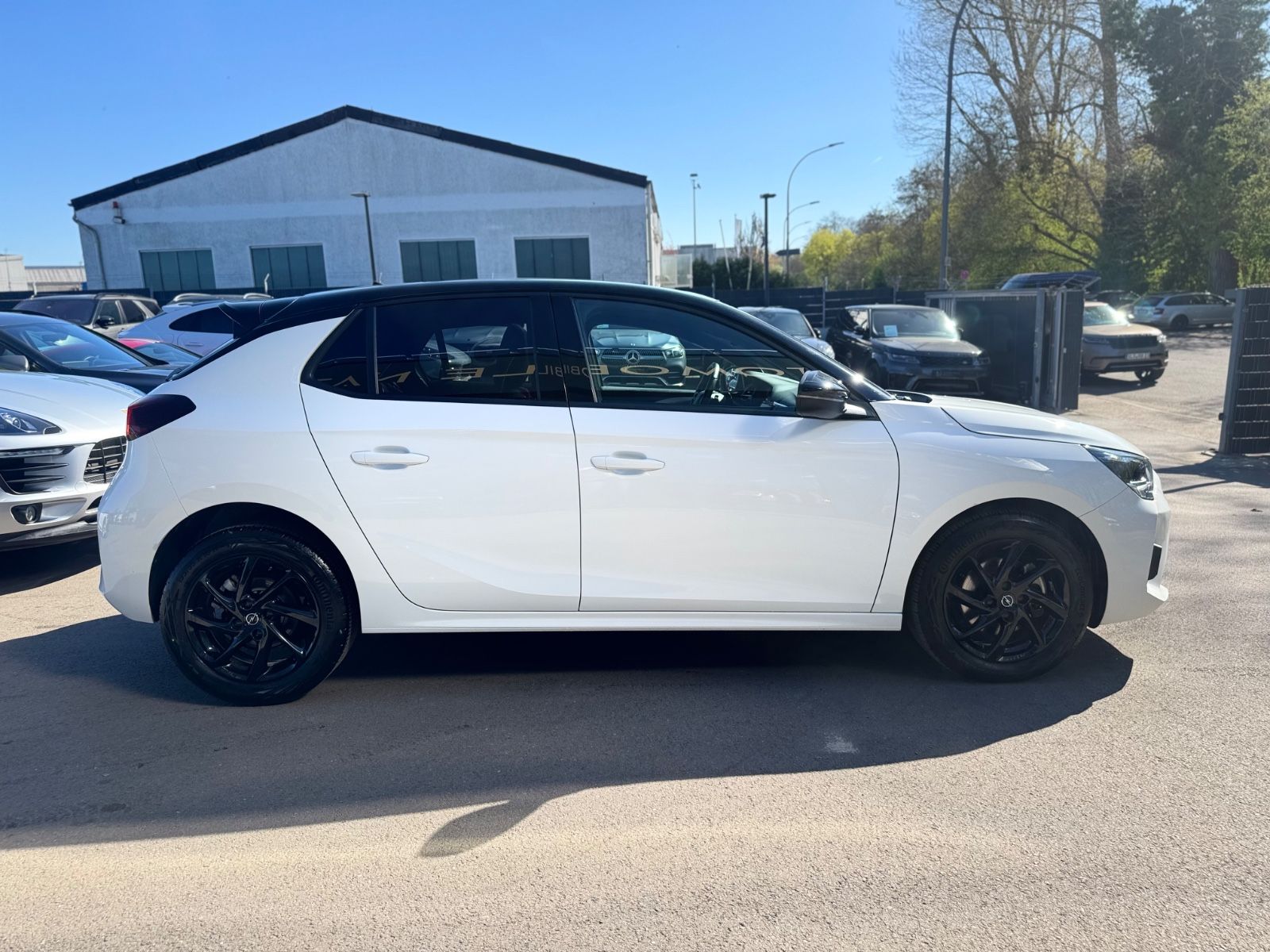 Fahrzeugabbildung Opel CORSA F GS LINE *AUT*NAVI*TEILLEDER*PANO*