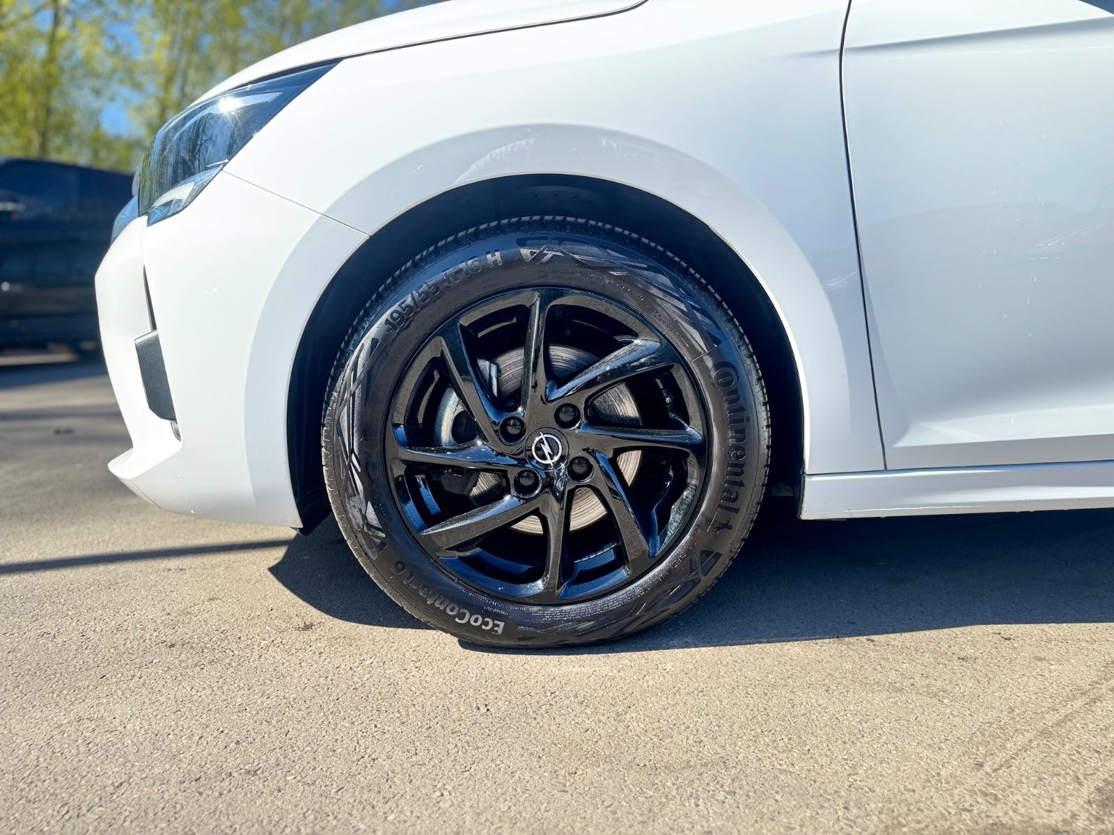 Fahrzeugabbildung Opel CORSA F GS LINE *AUT*NAVI*TEILLEDER*PANO*