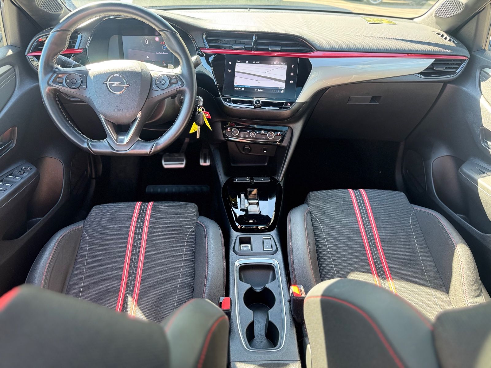 Fahrzeugabbildung Opel CORSA F GS LINE *AUT*NAVI*TEILLEDER*PANO*