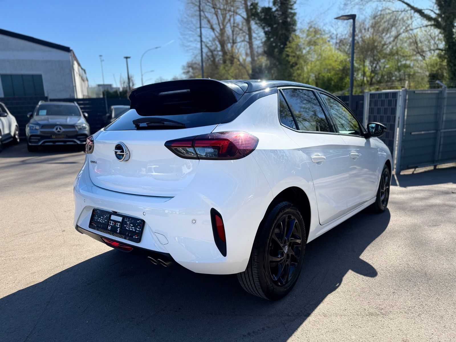 Fahrzeugabbildung Opel CORSA F GS LINE *AUT*NAVI*TEILLEDER*PANO*