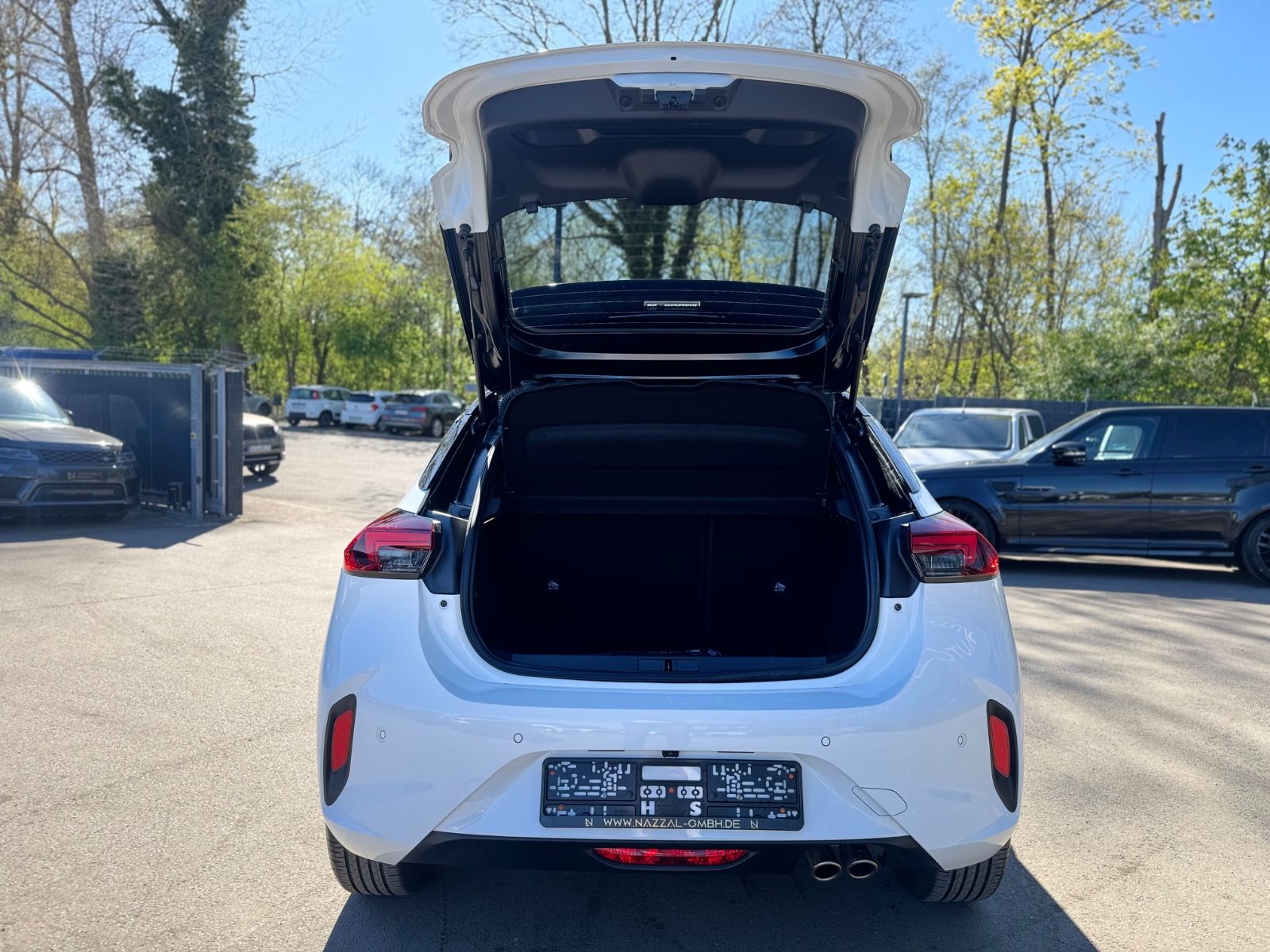 Fahrzeugabbildung Opel CORSA F GS LINE *AUT*NAVI*TEILLEDER*PANO*