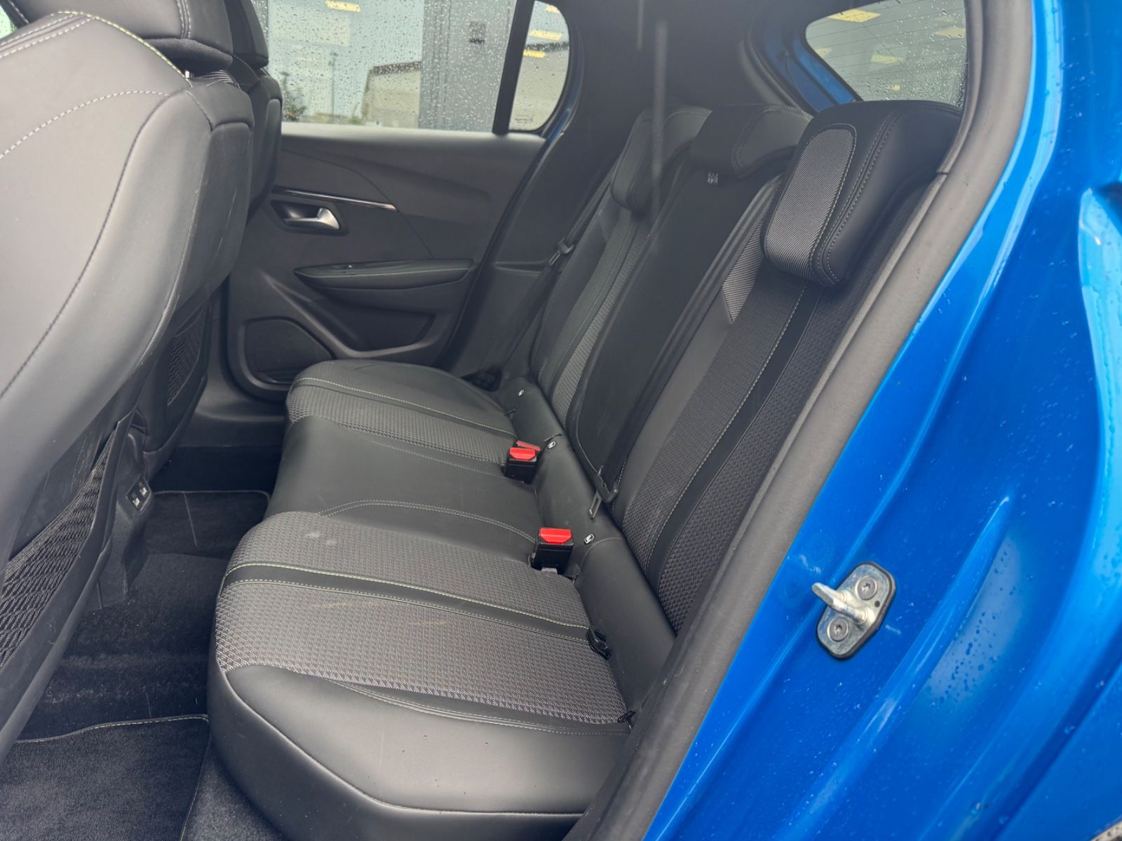 Fahrzeugabbildung Peugeot 208 GT LINE *AUT*LED*NAVI*SHZ*VIRTUELL*ALU*