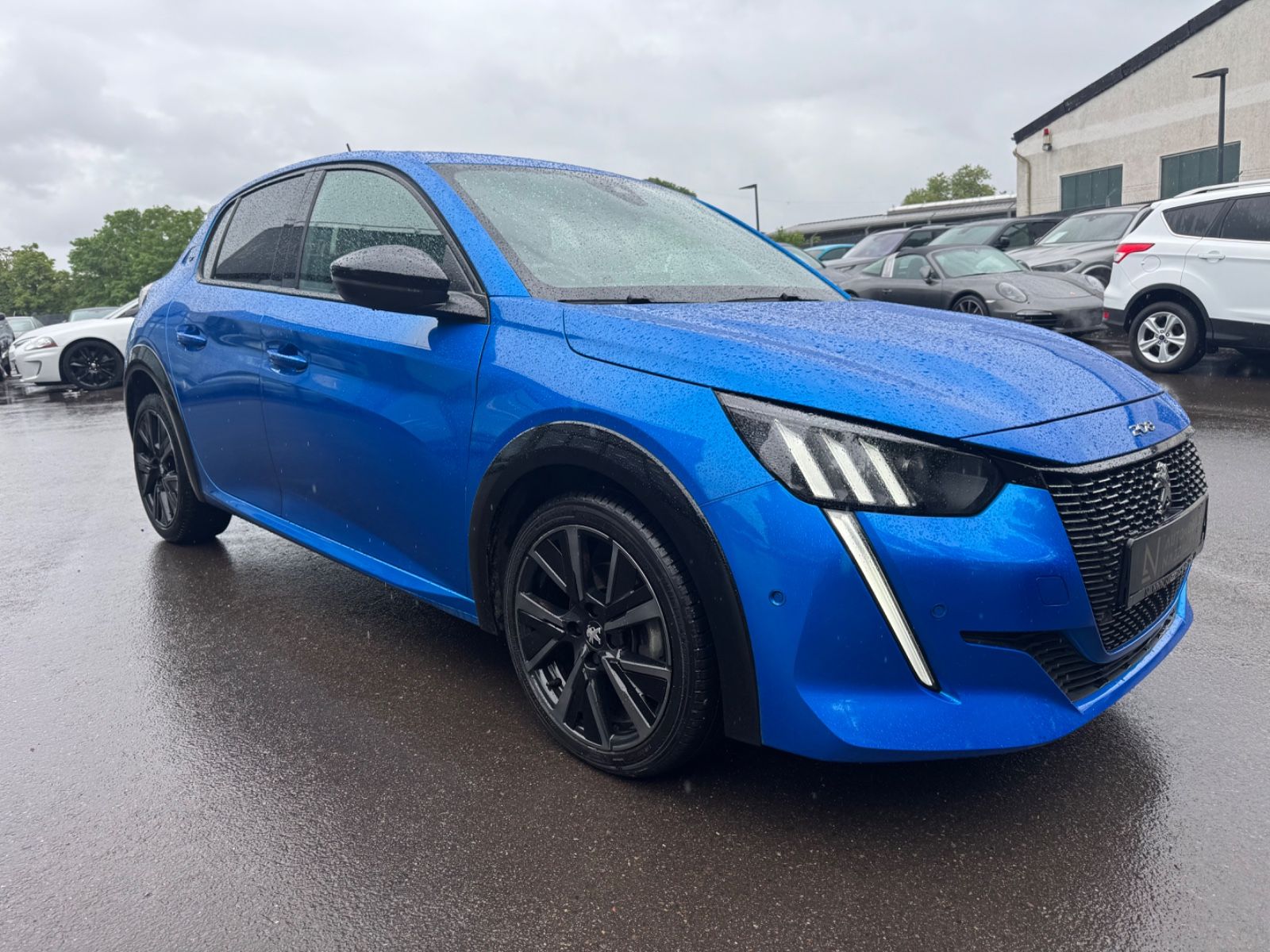 Fahrzeugabbildung Peugeot 208 GT LINE *AUT*LED*NAVI*SHZ*VIRTUELL*ALU*