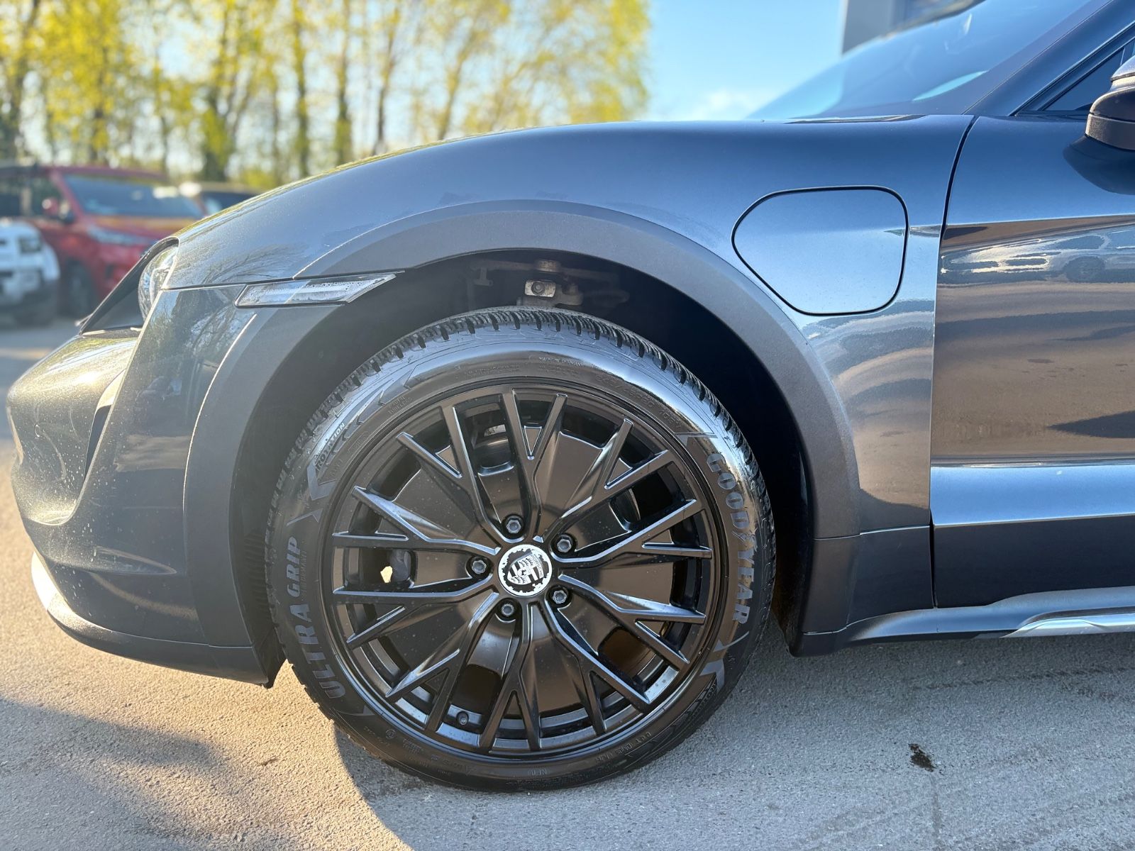 Fahrzeugabbildung Porsche TAYCAN CROSS TURISMO 4*PASM*KAMERA*PANORAMA*LED*