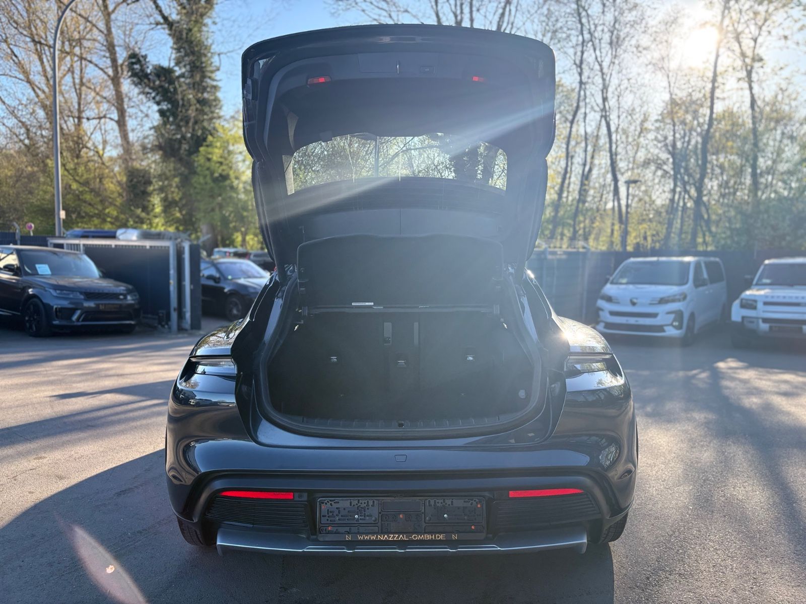 Fahrzeugabbildung Porsche TAYCAN CROSS TURISMO 4*PASM*KAMERA*PANORAMA*LED*