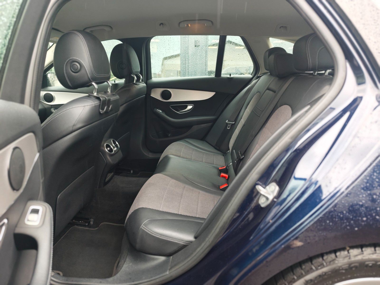 Fahrzeugabbildung Mercedes-Benz C 200 T-MODELL AVANTGARDE *LED*KAM*AHK*FACELIFT*