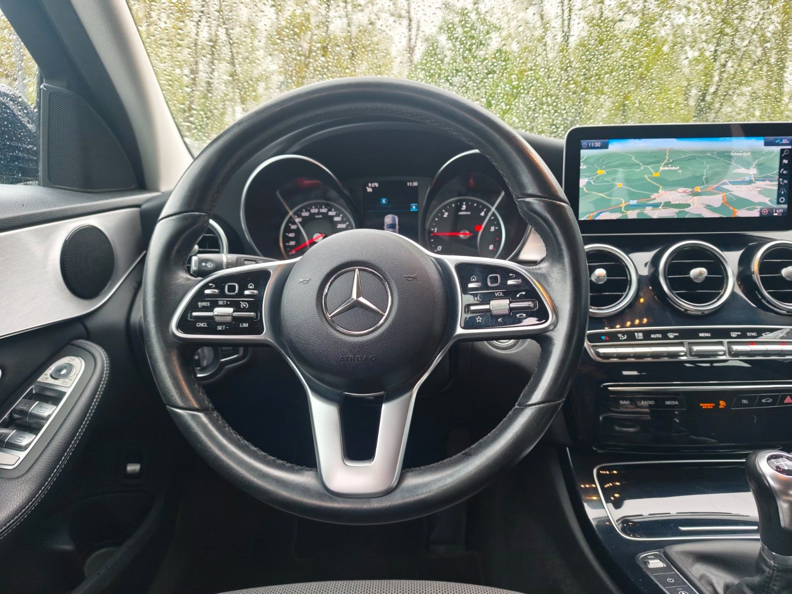 Fahrzeugabbildung Mercedes-Benz C 200 T-MODELL AVANTGARDE *LED*KAM*AHK*FACELIFT*