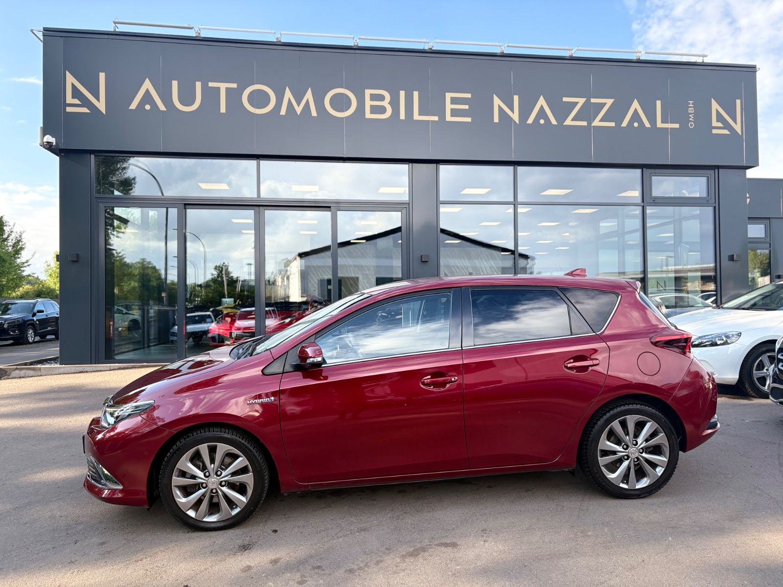 Fahrzeugabbildung Toyota AURIS EDITION-S *AUT*NAVI*LED*SHZ*ALU*TEILLEDER*