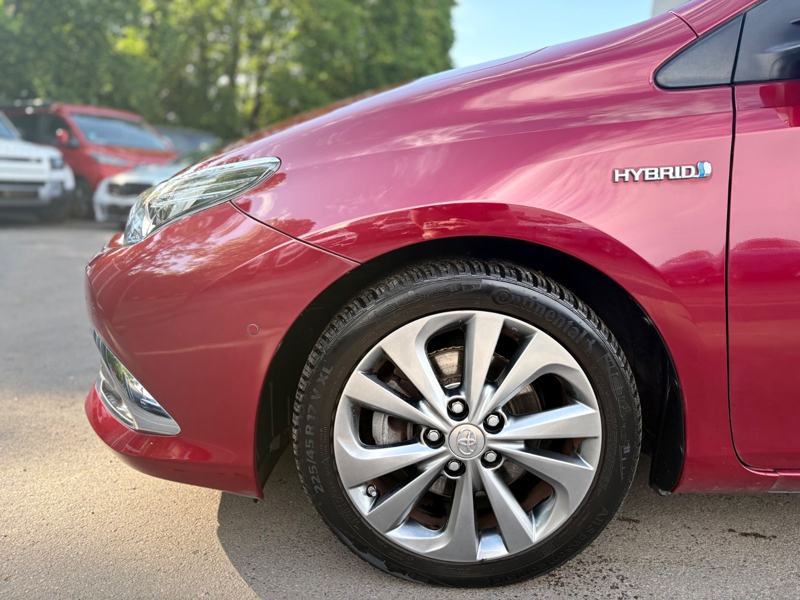 Fahrzeugabbildung Toyota AURIS EDITION-S *AUT*NAVI*LED*SHZ*ALU*TEILLEDER*