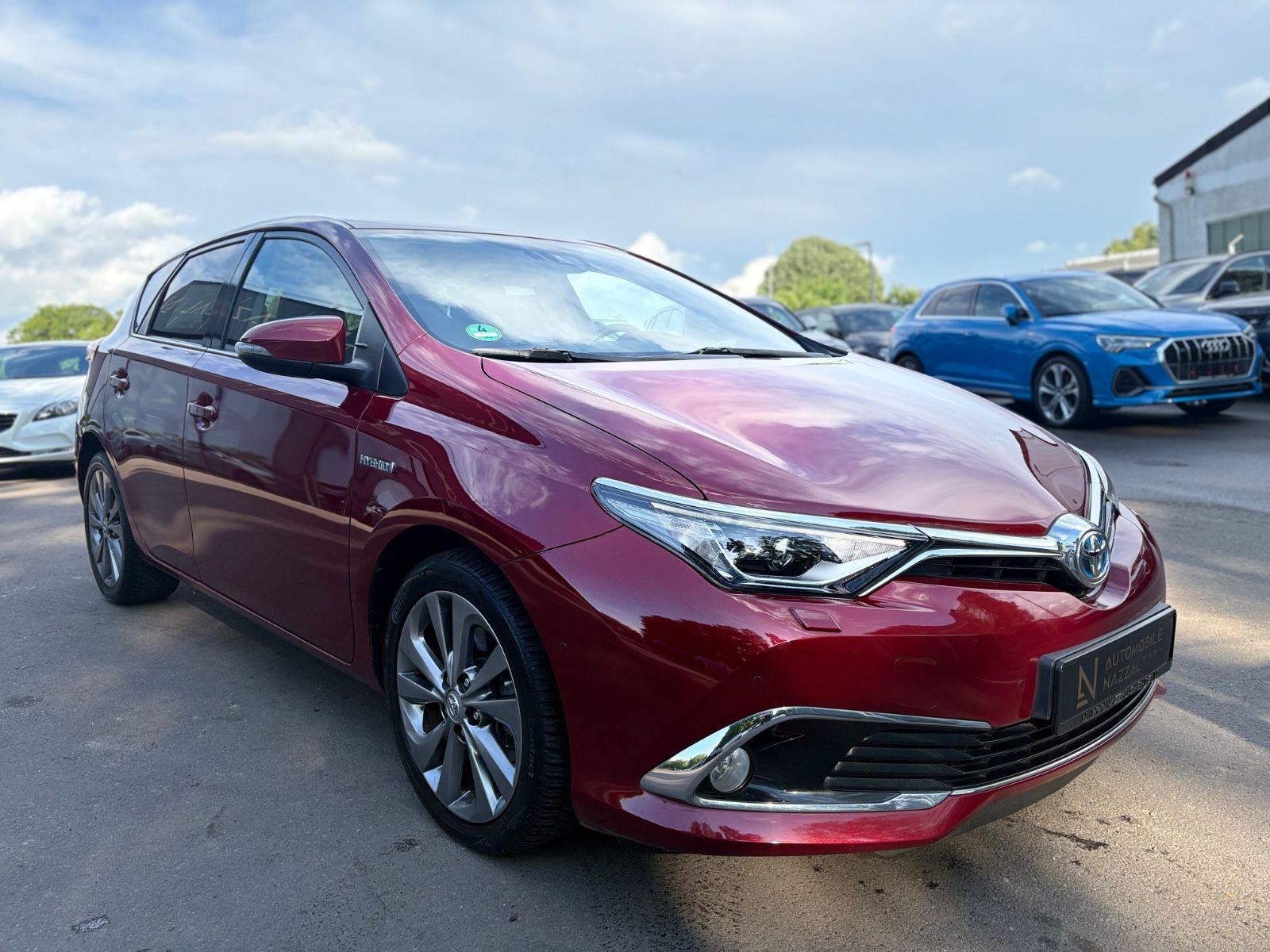 Fahrzeugabbildung Toyota AURIS EDITION-S *AUT*NAVI*LED*SHZ*ALU*TEILLEDER*