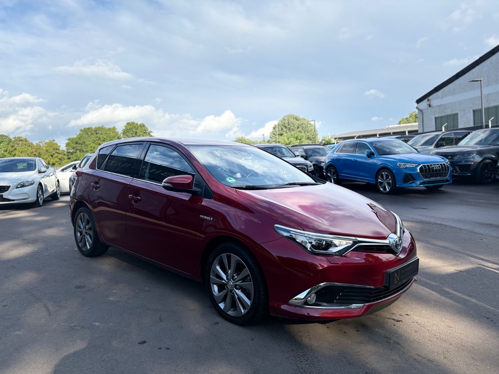 Fahrzeugabbildung Toyota AURIS EDITION-S *AUT*NAVI*LED*SHZ*ALU*TEILLEDER*