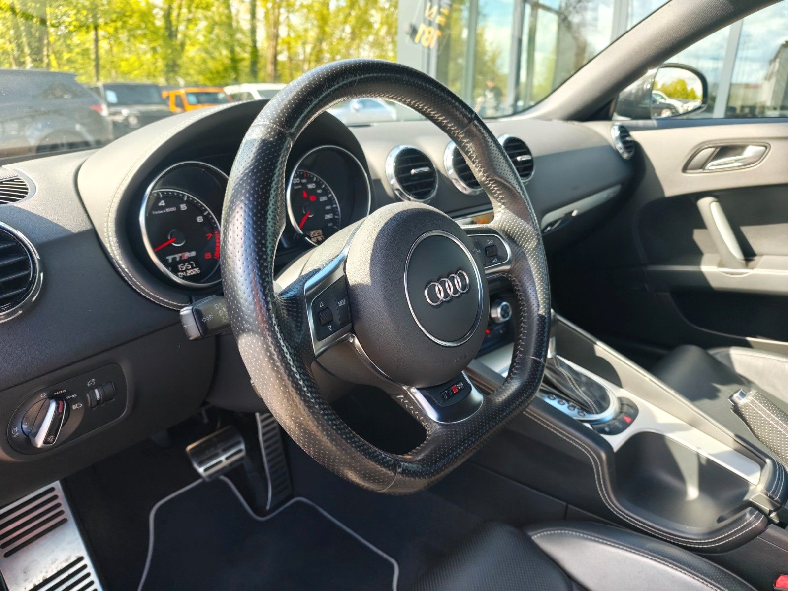 Fahrzeugabbildung Audi TT RS COUPE AUT.*NAVI*LEDER*LED*2.HAND*BOSE*