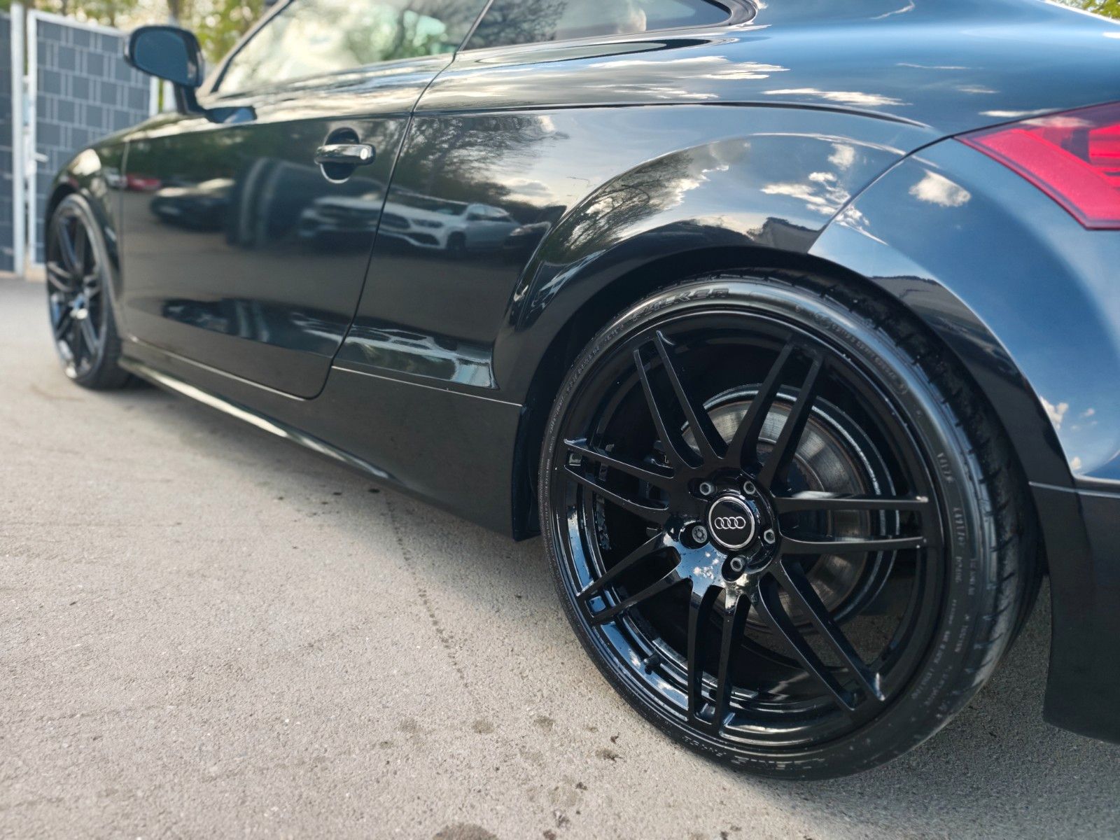 Fahrzeugabbildung Audi TT RS COUPE AUT.*NAVI*LEDER*LED*2.HAND*BOSE*