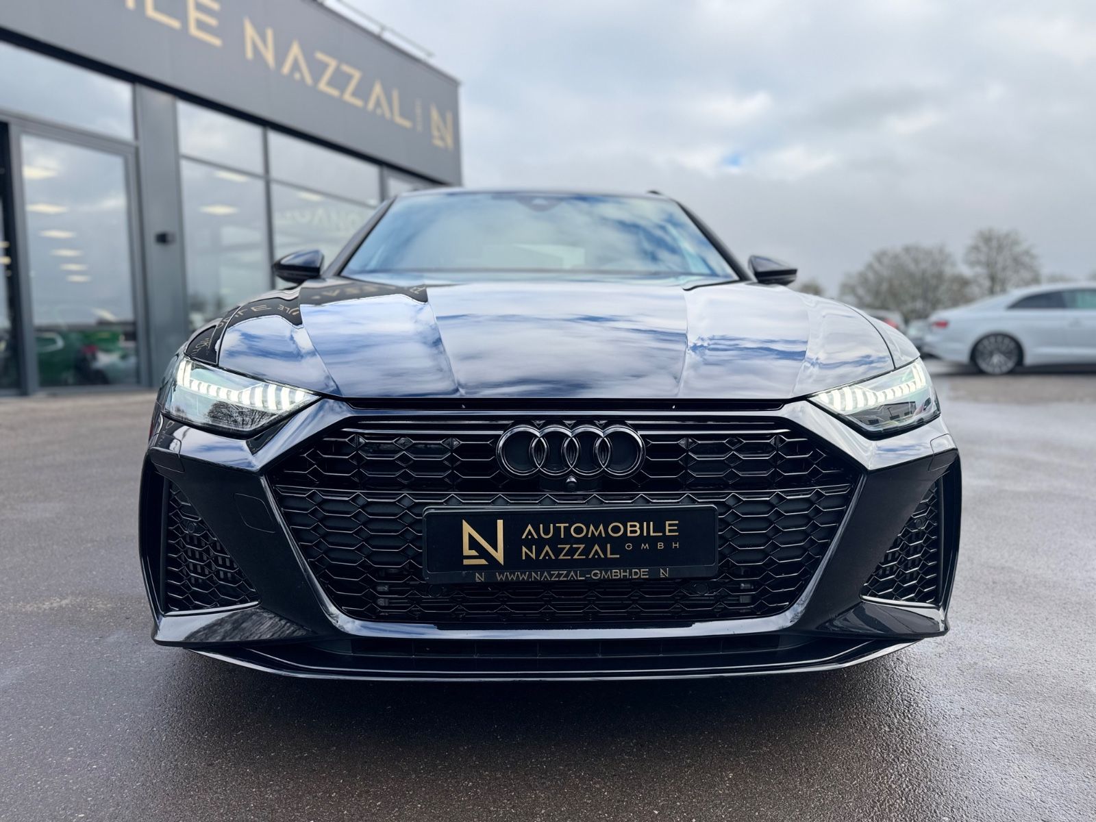 Fahrzeugabbildung Audi RS6 AVANT QUATTRO PERFORMANCE*22.Z*CARBON*AHK*