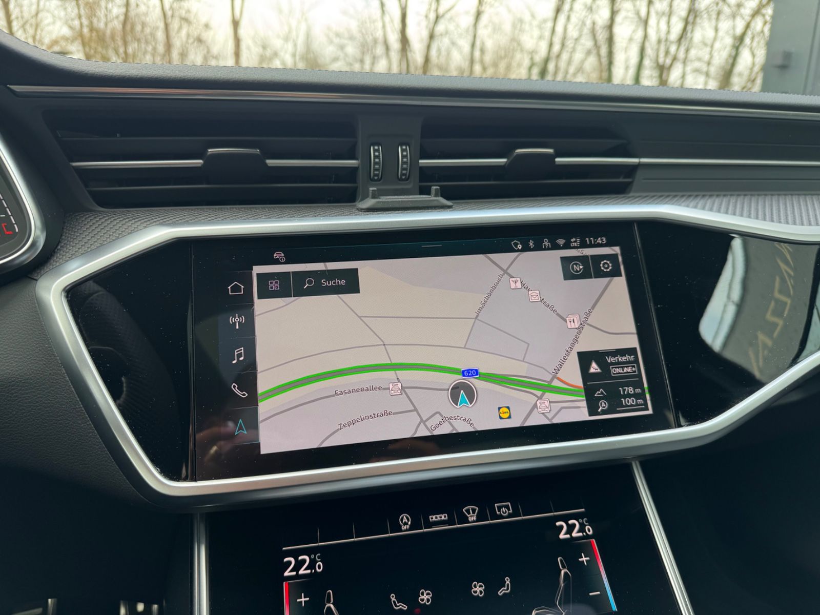 Fahrzeugabbildung Audi RS6 AVANT QUATTRO PERFORMANCE*22.Z*CARBON*AHK*