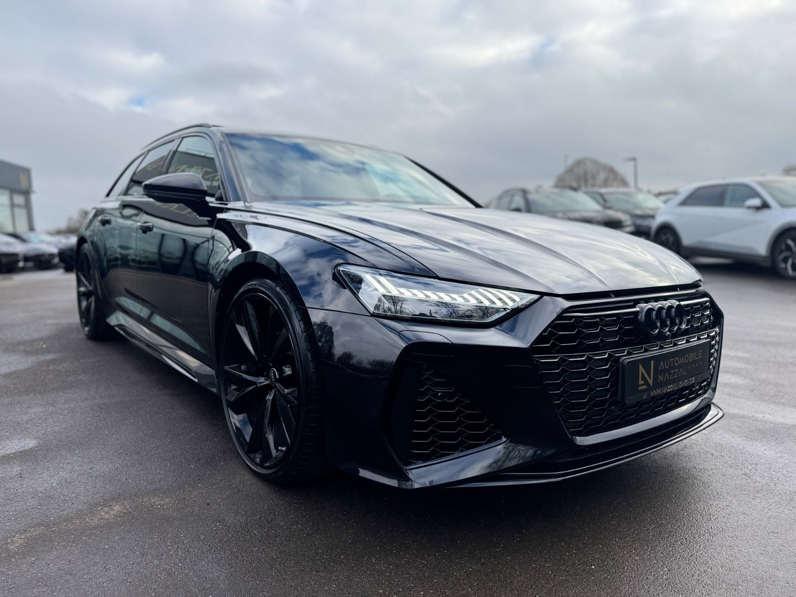 Fahrzeugabbildung Audi RS6 AVANT QUATTRO PERFORMANCE*22.Z*CARBON*AHK*