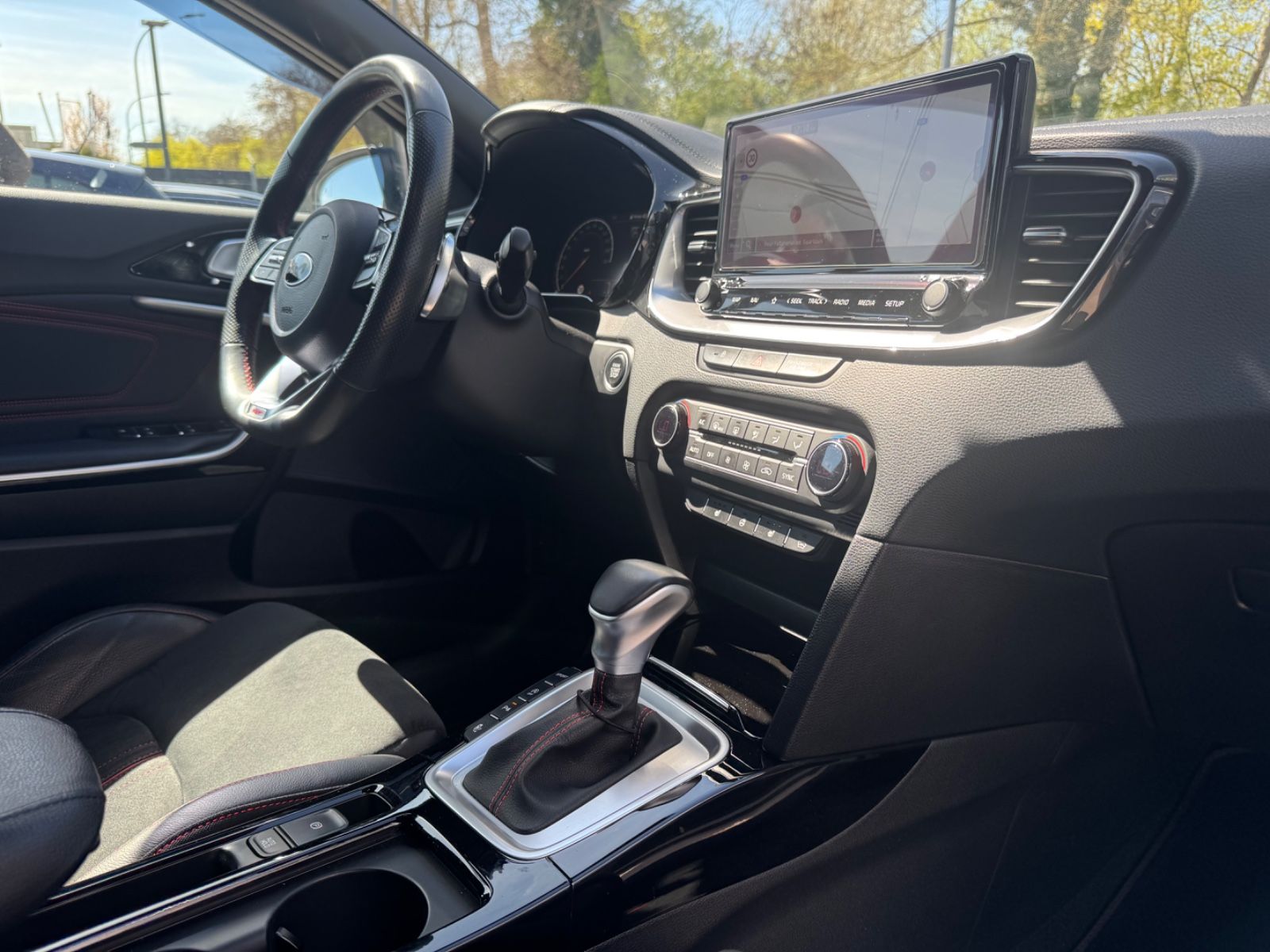 Fahrzeugabbildung Kia PRO CEE´D GT*AUT.*ALCANTARA*NAVI*R-KAMERA*