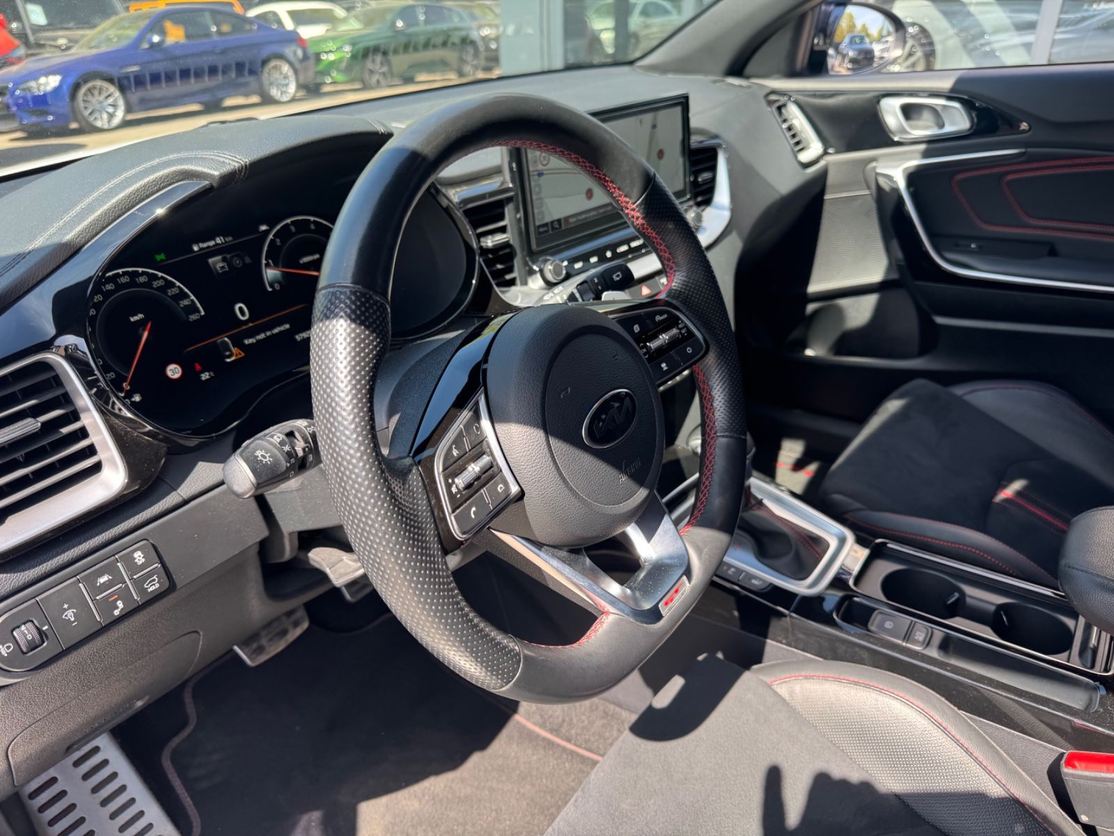 Fahrzeugabbildung Kia PRO CEE´D GT*AUT.*ALCANTARA*NAVI*R-KAMERA*