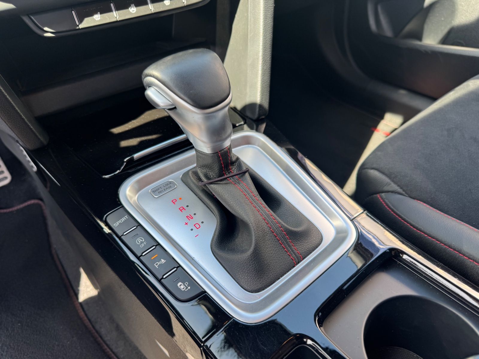 Fahrzeugabbildung Kia PRO CEE´D GT*AUT.*ALCANTARA*NAVI*R-KAMERA*