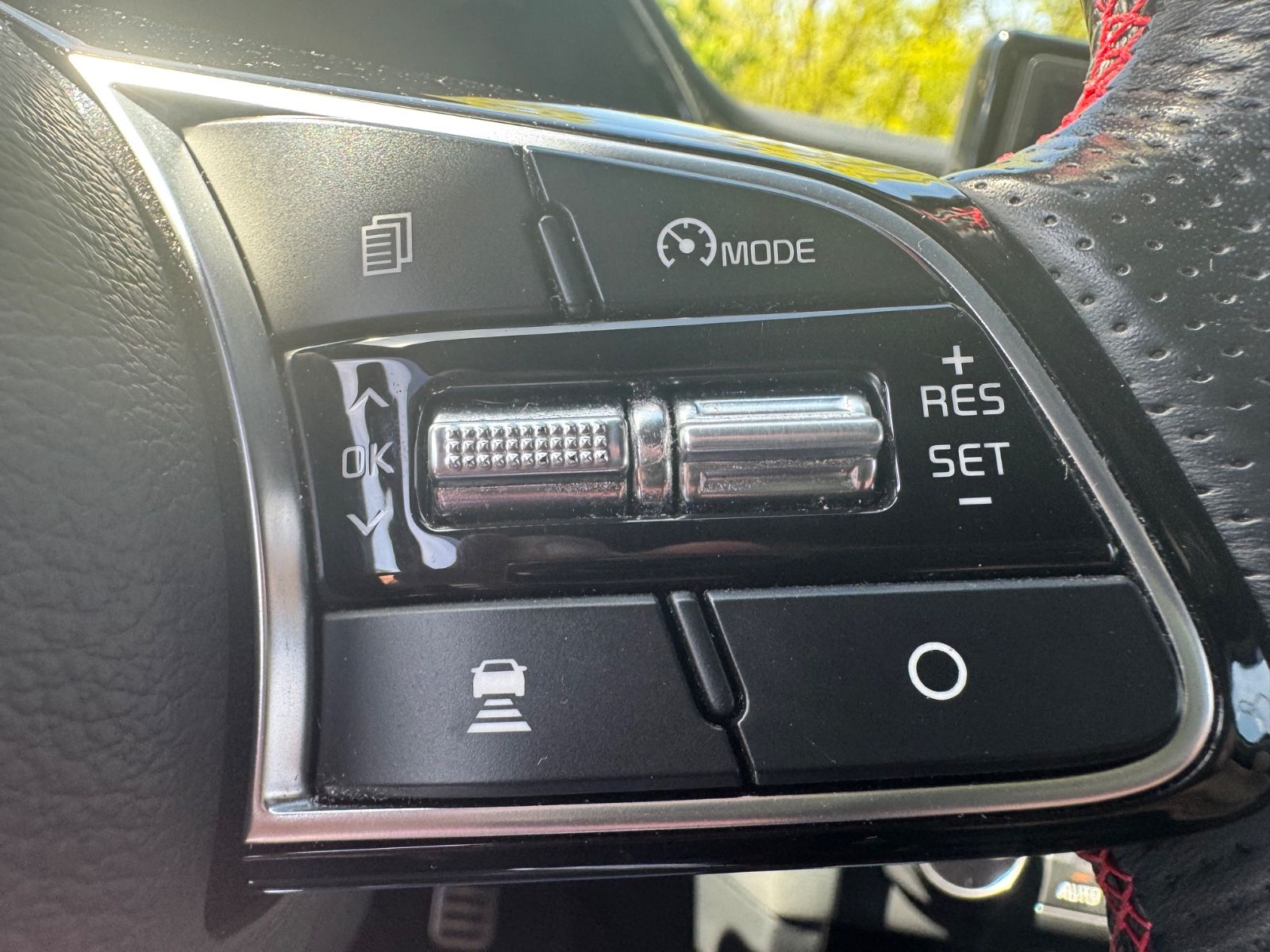 Fahrzeugabbildung Kia PRO CEE´D GT*AUT.*ALCANTARA*NAVI*R-KAMERA*