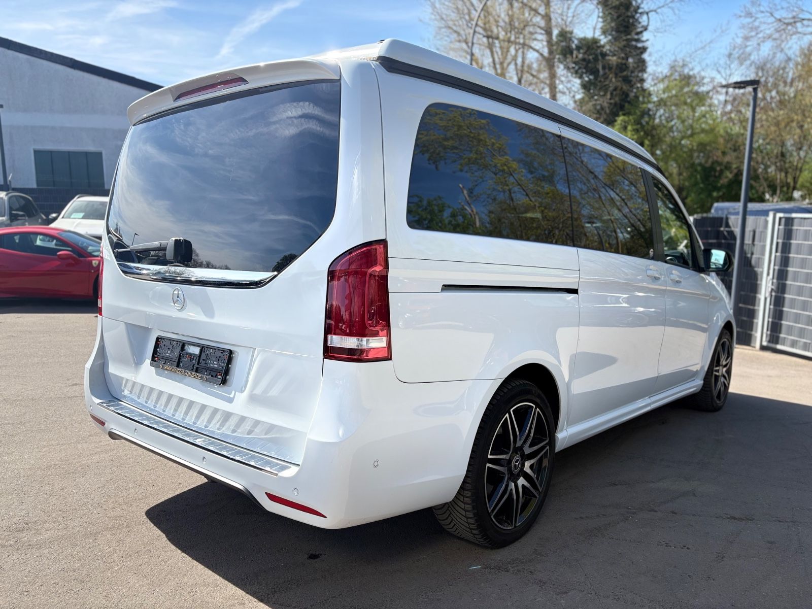 Fahrzeugabbildung Mercedes-Benz V 250 D LANG *MARCO POLO*AMG LINE*LEDER*STANDH*