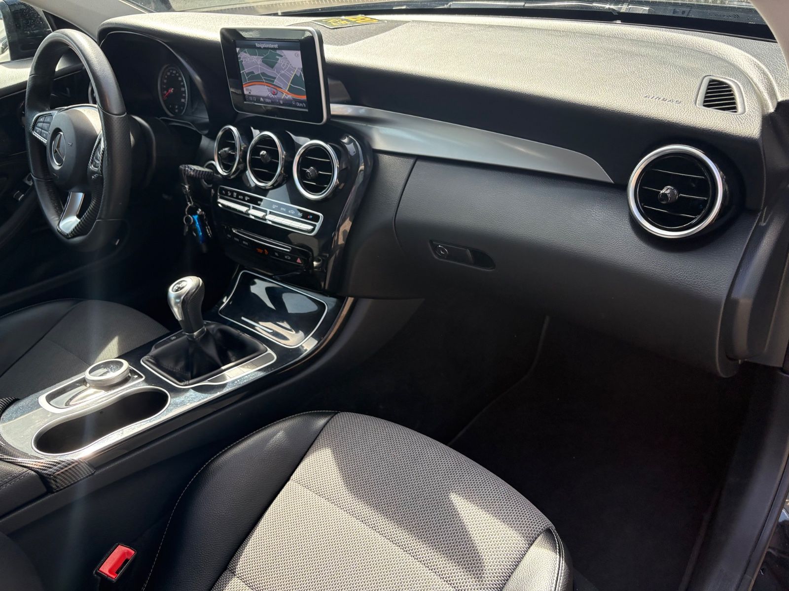 Fahrzeugabbildung Mercedes-Benz C 200 Coupe *NAVI*TEILLEDER*PDC*