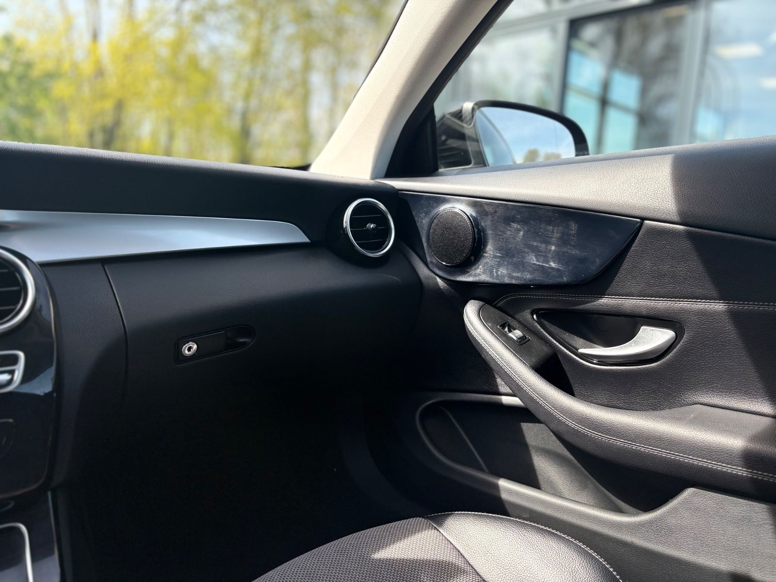 Fahrzeugabbildung Mercedes-Benz C 200 Coupe *NAVI*TEILLEDER*PDC*