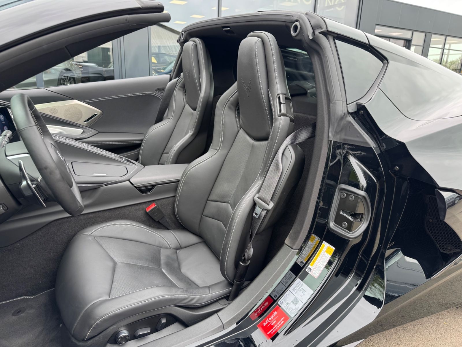 Fahrzeugabbildung Corvette C8 TARGA *STINGRAY*3LT*1.HD*UNFALLFREI*COC/EWG*