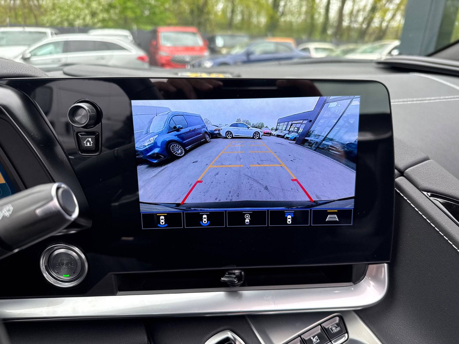 Fahrzeugabbildung Corvette C8 TARGA *STINGRAY*3LT*1.HD*UNFALLFREI*COC/EWG*