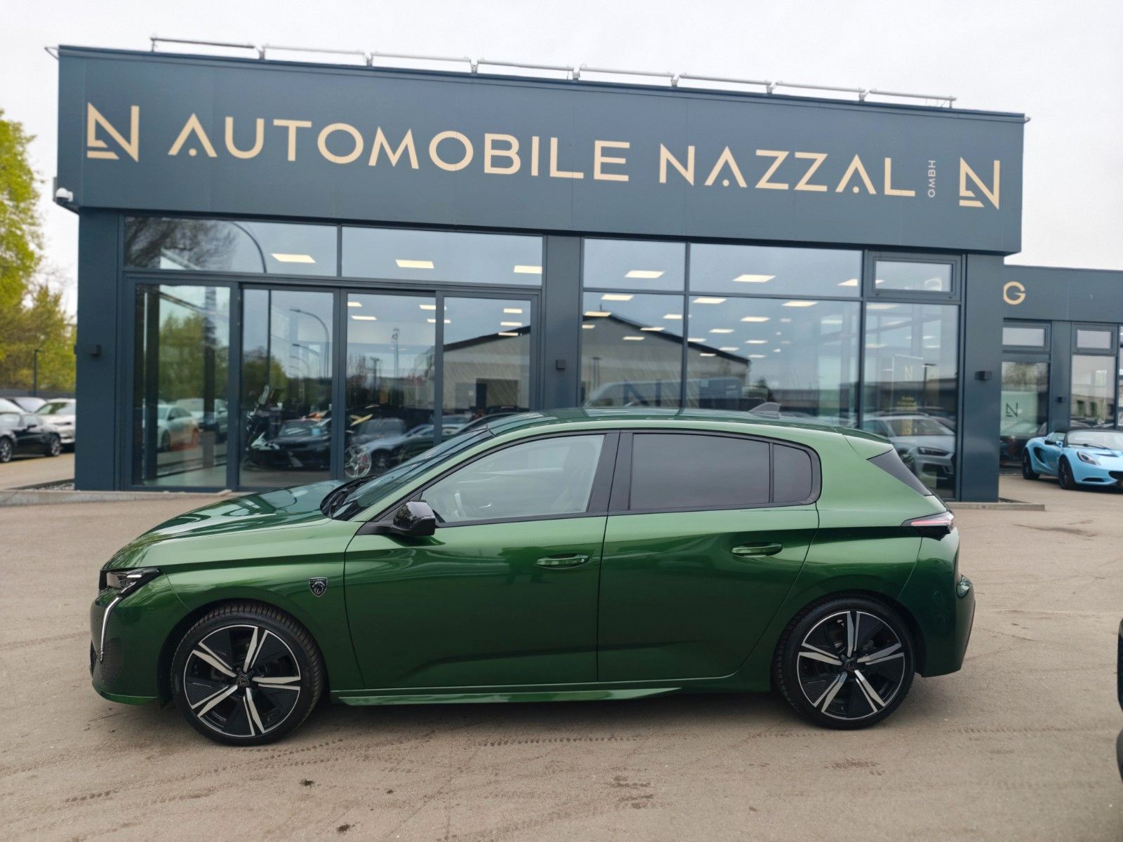 Fahrzeugabbildung Peugeot 308 GT*GT*SOUNDSYSTEM*NAVI*SHZ*KLIMAAUTO*