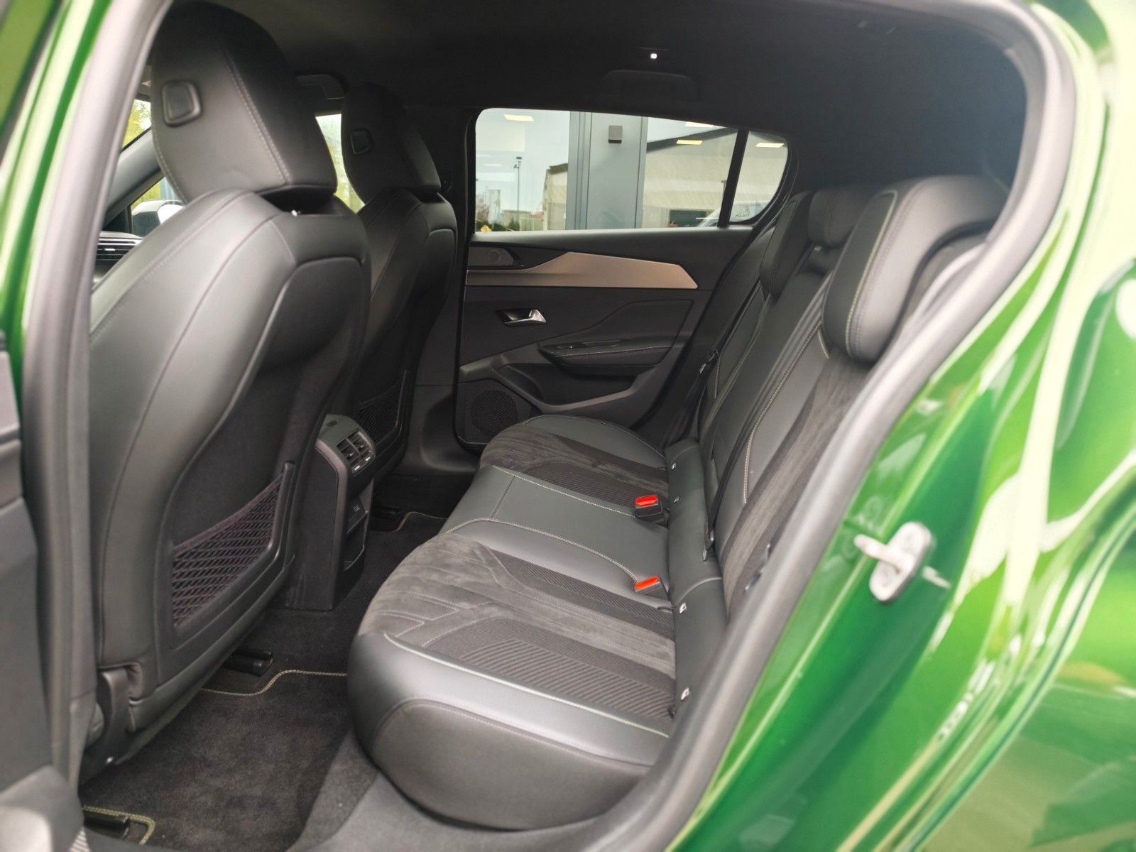 Fahrzeugabbildung Peugeot 308 GT*GT*SOUNDSYSTEM*NAVI*SHZ*KLIMAAUTO*