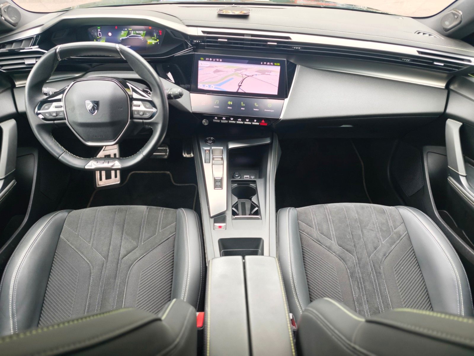 Fahrzeugabbildung Peugeot 308 GT*GT*SOUNDSYSTEM*NAVI*SHZ*KLIMAAUTO*