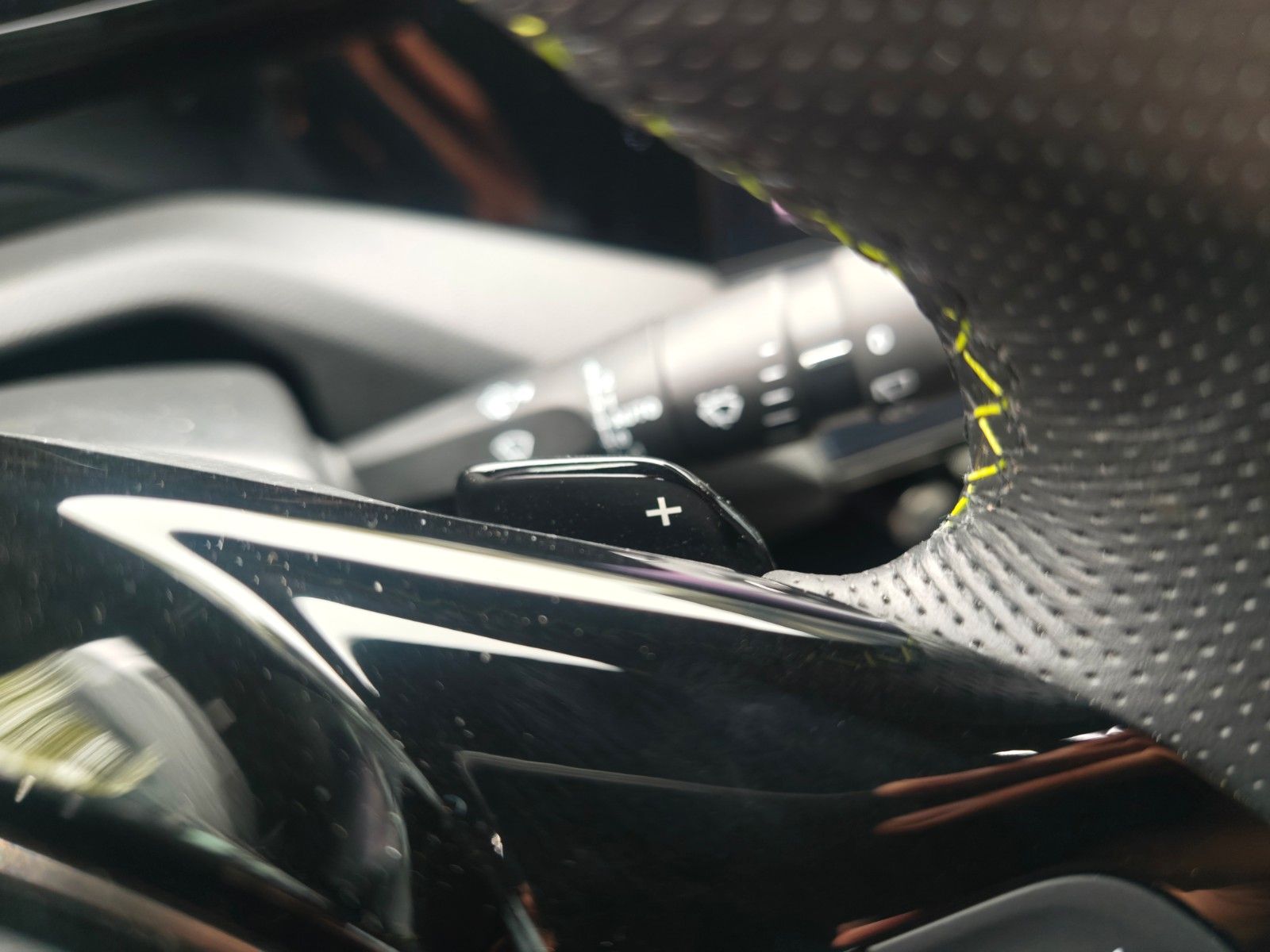 Fahrzeugabbildung Peugeot 308 GT*GT*SOUNDSYSTEM*NAVI*SHZ*KLIMAAUTO*