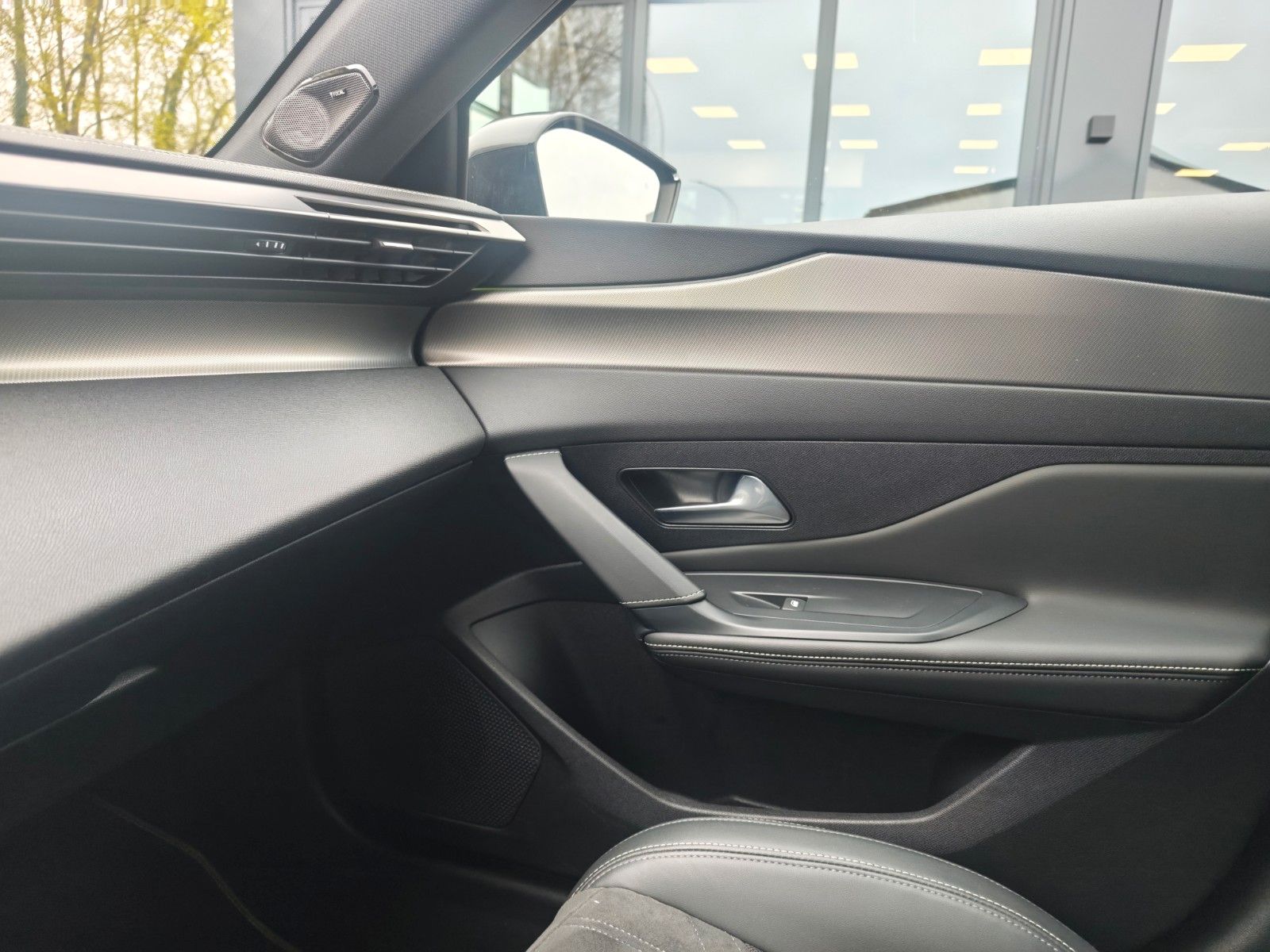 Fahrzeugabbildung Peugeot 308 GT*GT*SOUNDSYSTEM*NAVI*SHZ*KLIMAAUTO*