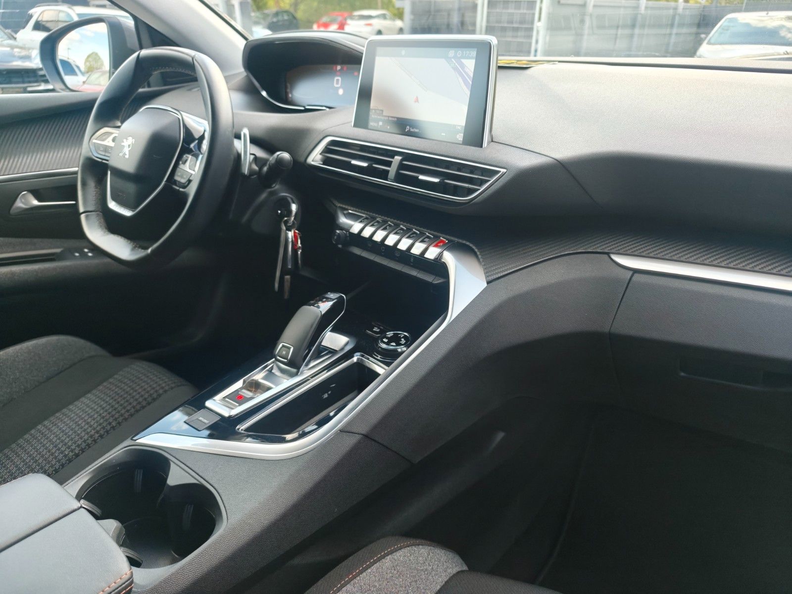 Fahrzeugabbildung Peugeot 5008*7 SITZER*AUTOMATIK*VIRTUELL*PACK ASSIST*2.H