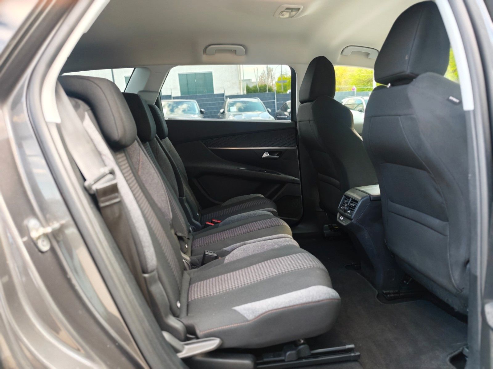 Fahrzeugabbildung Peugeot 5008*7 SITZER*AUTOMATIK*VIRTUELL*PACK ASSIST*2.H