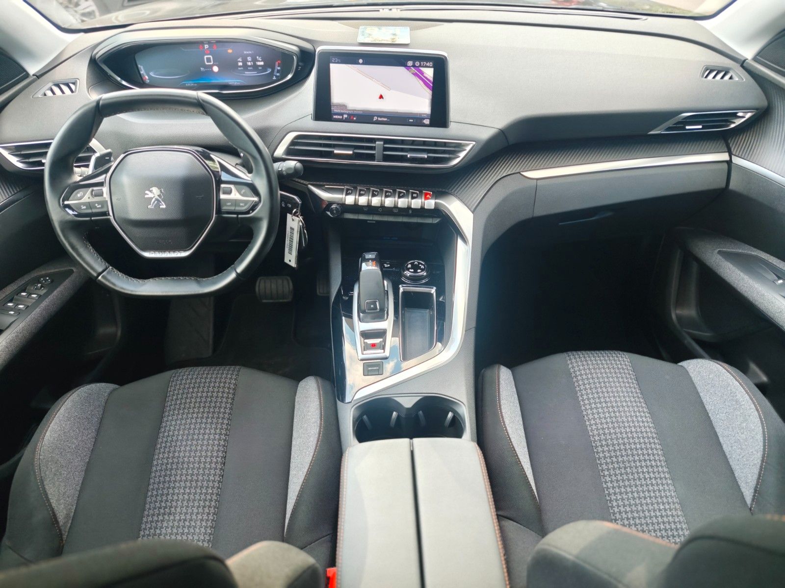 Fahrzeugabbildung Peugeot 5008*7 SITZER*AUTOMATIK*VIRTUELL*PACK ASSIST*2.H