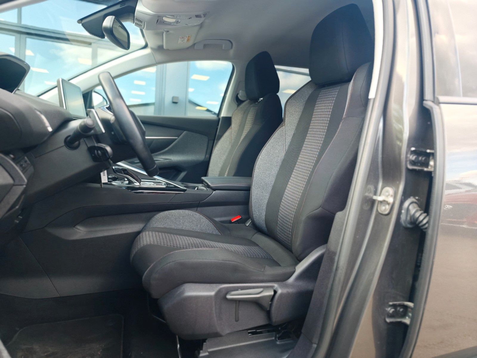 Fahrzeugabbildung Peugeot 5008*7 SITZER*AUTOMATIK*VIRTUELL*PACK ASSIST*2.H